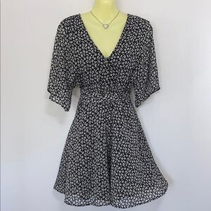 All Saints Dress “Ivey Scatter “ Flutter Sleeves Waist Tie Button Down 6 NWOT